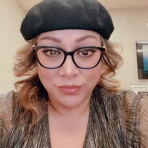 Meet your Posher, Terri